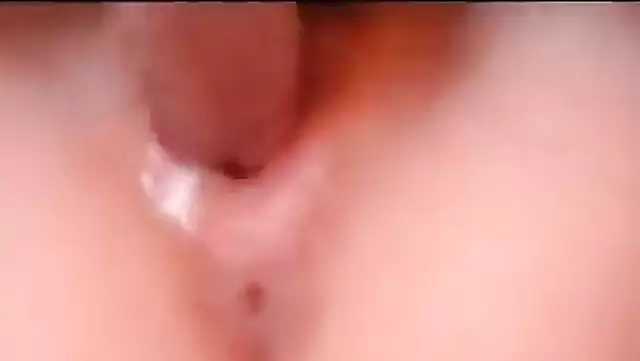 Kazakhstani lady receives creampie